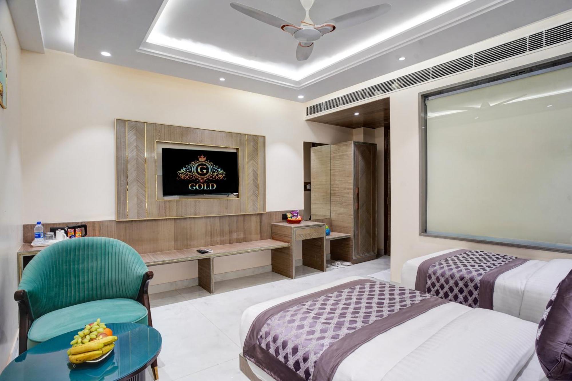 Gold The Prime Newly Built 2 Mins From Connaught Place And Railway Station