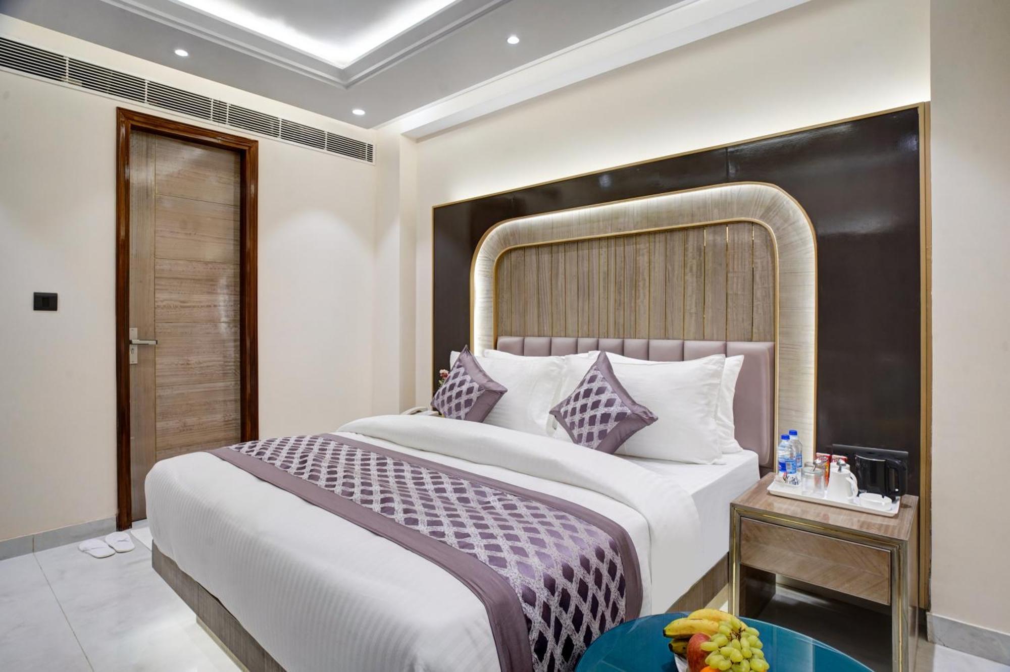 Hotel Gold The Prime Newly Built 2 Mins From Connaught Place And Railway Station New Delhi