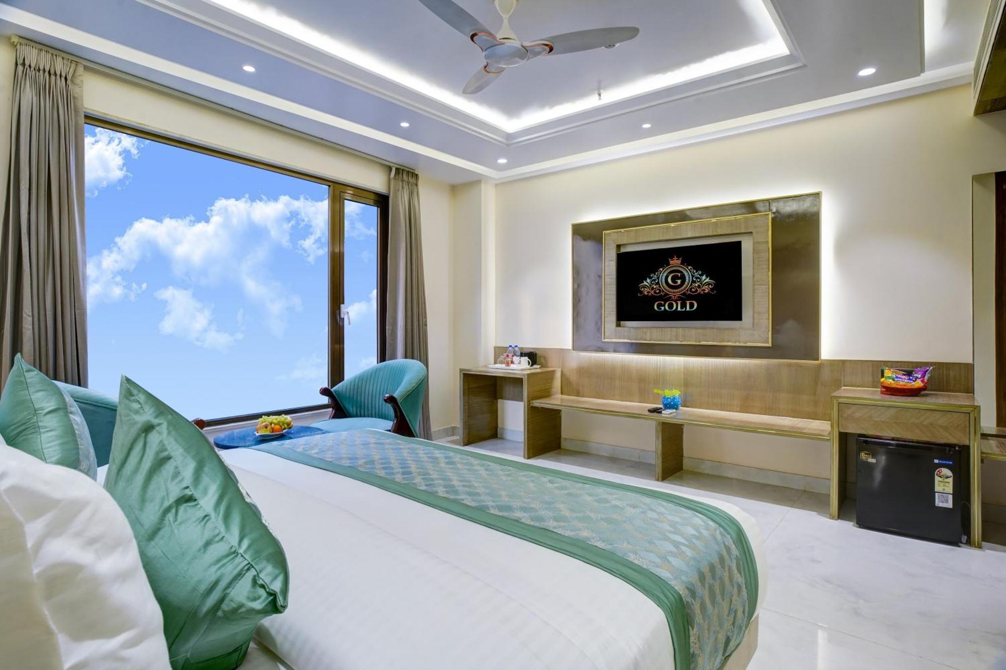 Gold The Prime Newly Built 2 Mins From Connaught Place And Railway Station Hotel 4*