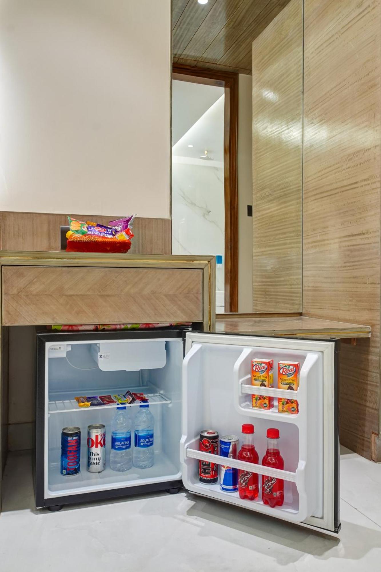 Gold The Prime Newly Built 2 Mins From Connaught Place And Railway Station Hotel