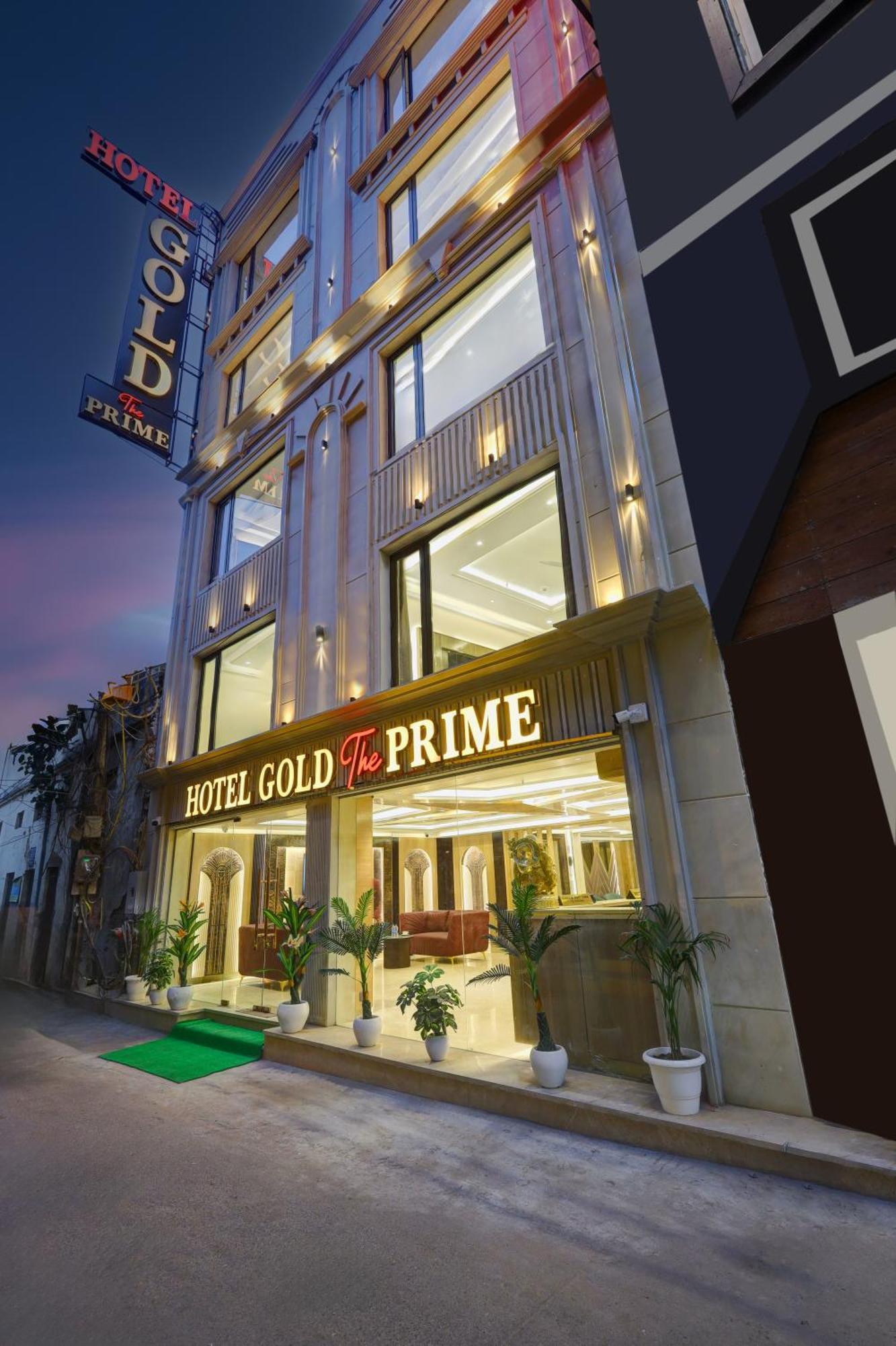 Gold The Prime Newly Built 2 Mins From Connaught Place And Railway Station Hotel 4*
