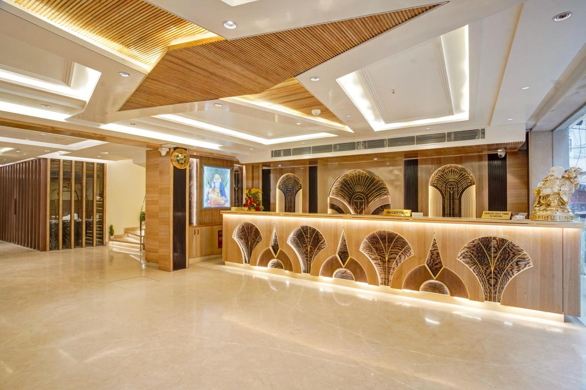Gold The Prime Newly Built 2 Mins From Connaught Place And Railway Station Hotel