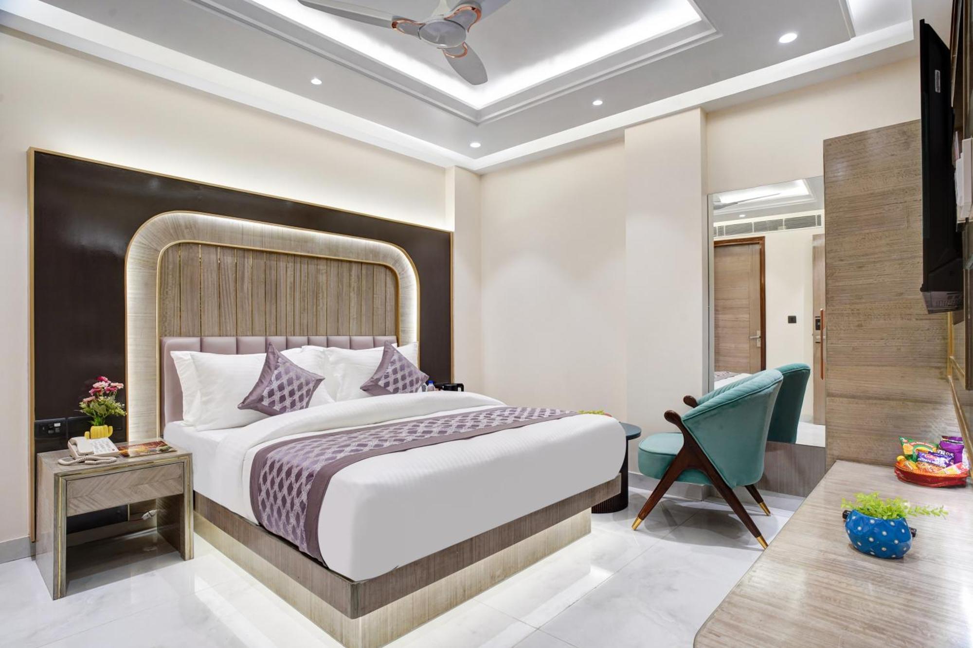 Hotel Gold The Prime Newly Built 2 Mins From Connaught Place And Railway Station